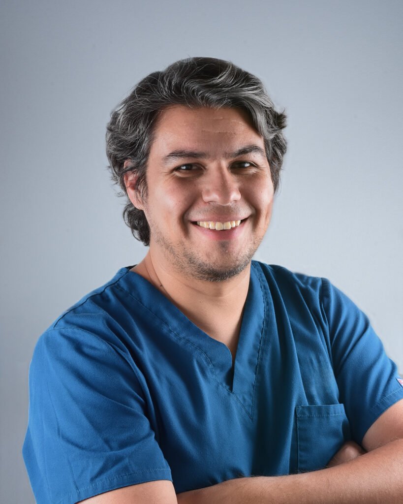 dr. sebastián alegría cirujano maxilofacial